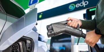 EDP vai voltar a reduzir o preço do carregamento elétrico na rede pública a partir de 1 de janeiro
