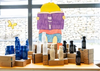 Cascais oferece 20 mil garrafas reutilizáveis para reduzir uso de plástico nas escolas