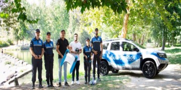 Projeto Guarda-rios da Vitrus testa drone aquático que recolhe plásticos à superfície dos rios vimarenses