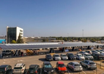 Serviços Operacionais da Câmara Municipal do Seixal recebem 863 painéis fotovoltaicos