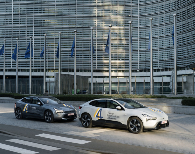 Polestar em manifestação silenciosa em Bruxelas contra decisão da UE em reduzir meta de veículos elétricos