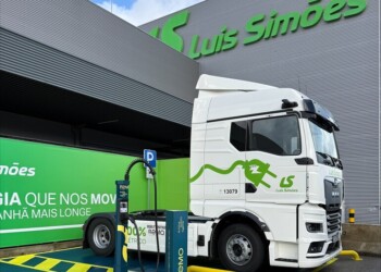 REMO e Luís Simões impulsionam eletrificação do transporte rodoviário de pesados
