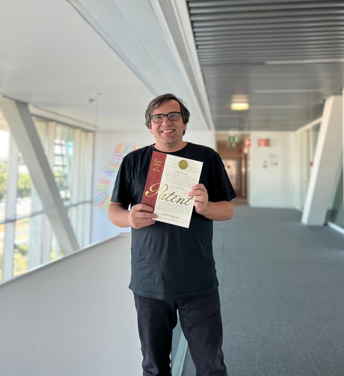 NOS conquista patente europeia de bateria sustentável