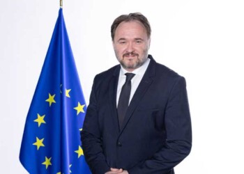 Comissário Europeu para a Energia e Habitação em visita oficial a Portugal