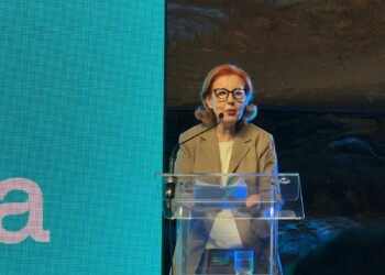 Governo prevê fim dos sacos de plástico leves a partir de 1 de julho de 2027